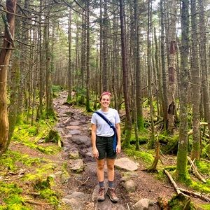 Meet your Posher, Amy